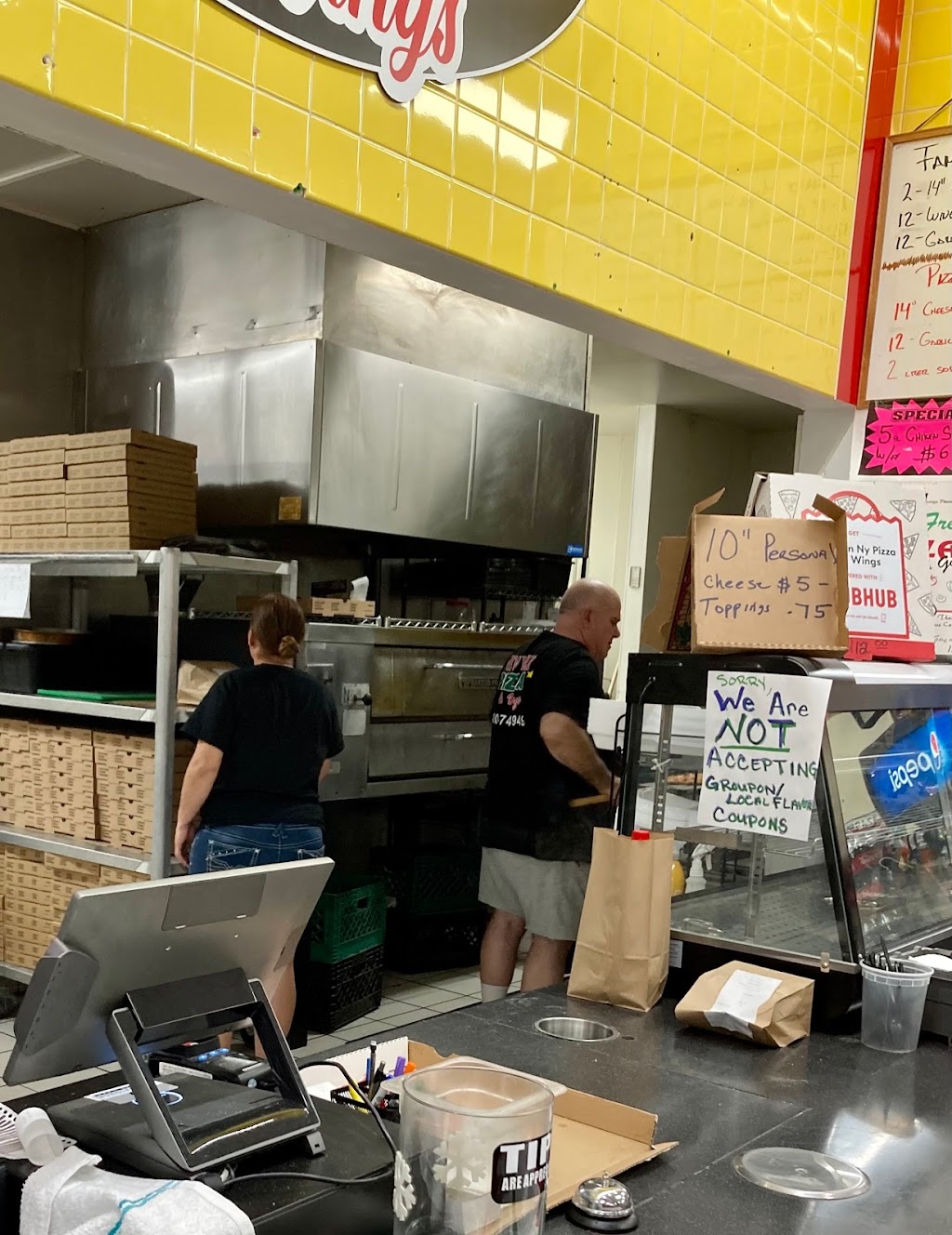 Brooklyn New York Pizza & Wings I | restaurant | 5965 E Brown Rd, Mesa, AZ 85205, USA | 4804744949 OR +1 480-474-4949