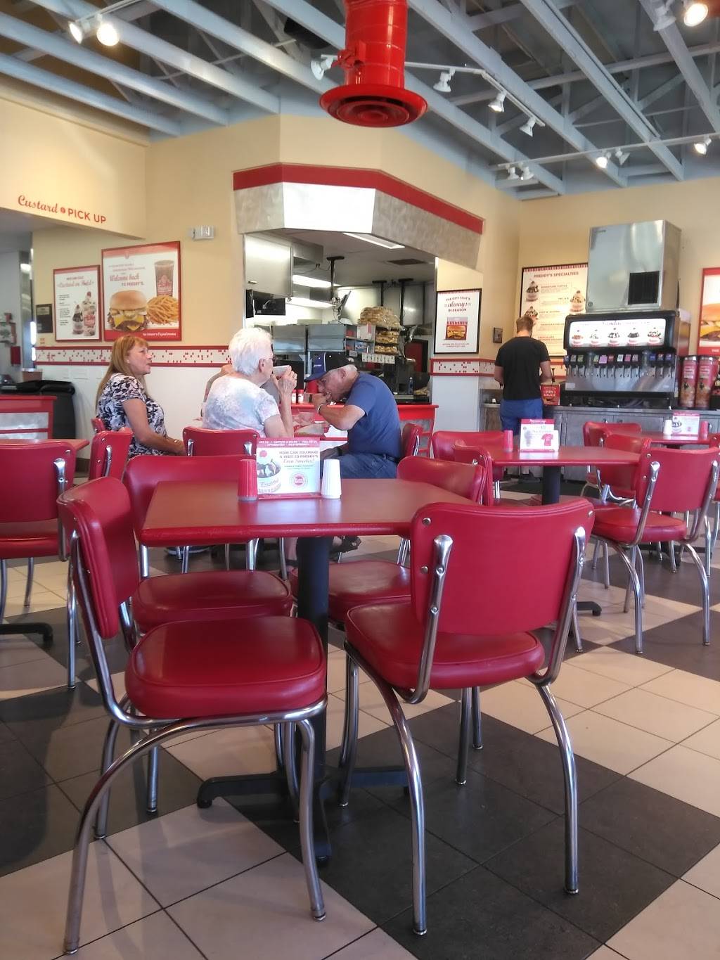 Freddys Frozen Custard & Steakburgers | restaurant | 4445 Venetucci Blvd, Fountain, CO 80817, USA | 7195763368 OR +1 719-576-3368