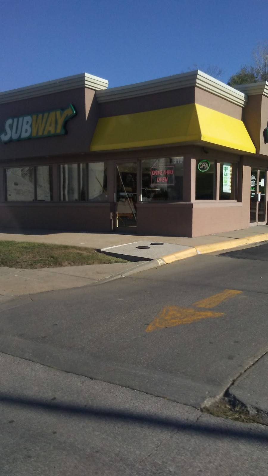 Subway | meal takeaway | 315 Southwest Blvd, Kansas City, KS 66103, USA | 9133842939 OR +1 913-384-2939