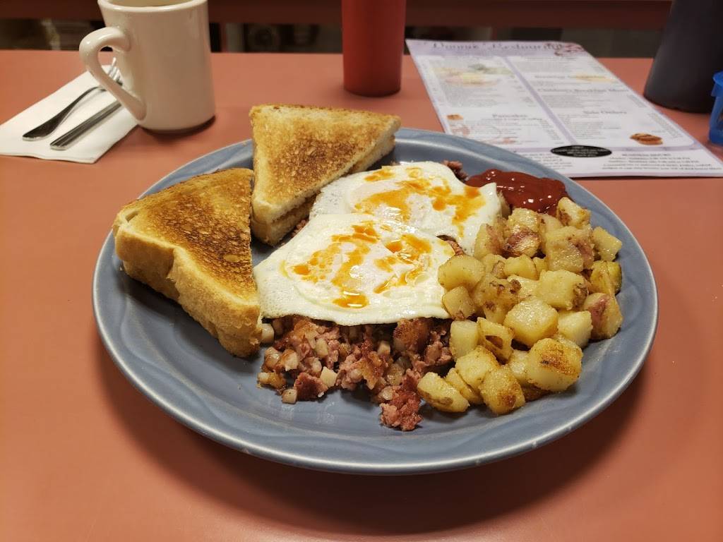 Donnas Restaurant | restaurant | 980 Saratoga St, East Boston, MA 02128, USA | 6175689314 OR +1 617-568-9314