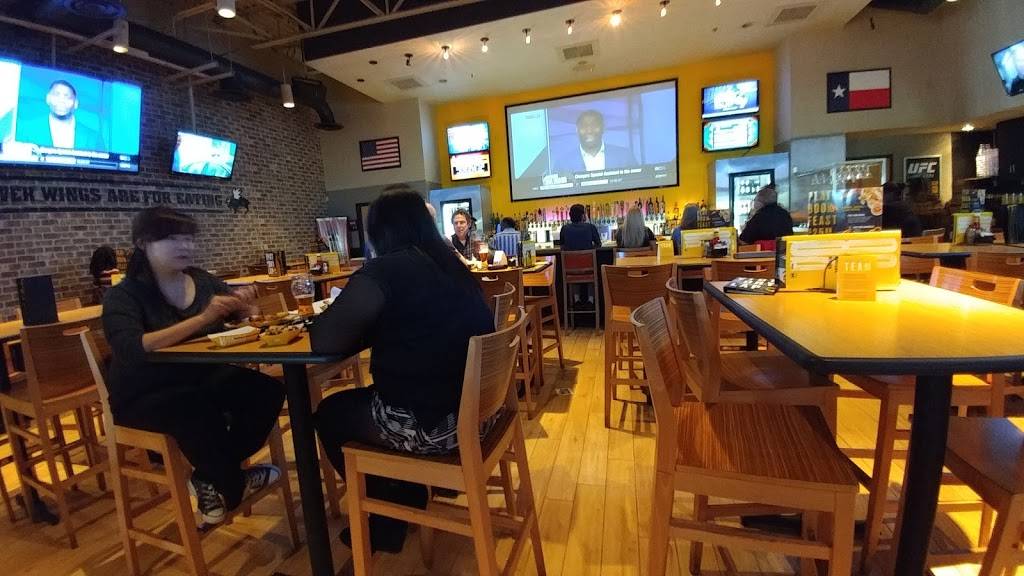 Buffalo Wild Wings | restaurant | 1200 Market Pl Blvd, Irving, TX 75063, USA | 9724320011 OR +1 972-432-0011