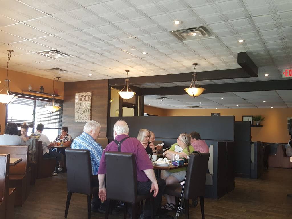 Stacked Pancake & Breakfast House | restaurant | 7905 Yonge St, Innisfil, ON L9S 1K9, Canada | 7052948000 OR +1 705-294-8000