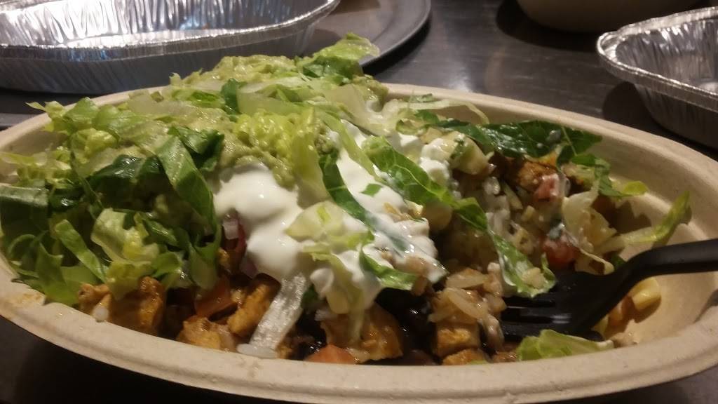 Chipotle Mexican Grill | restaurant | 7 Backus Ave Ste H100, Danbury, CT 06810, USA | 2037302989 OR +1 203-730-2989
