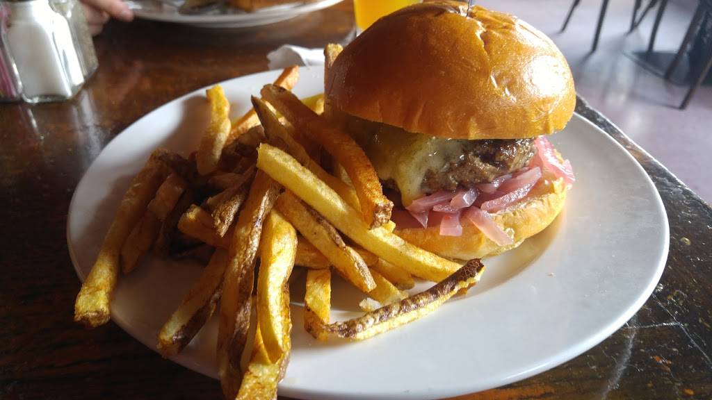 Mullaneys Harp & Fiddle | restaurant | 2329 Penn Ave, Pittsburgh, PA 15222, USA | 4126426622 OR +1 412-642-6622