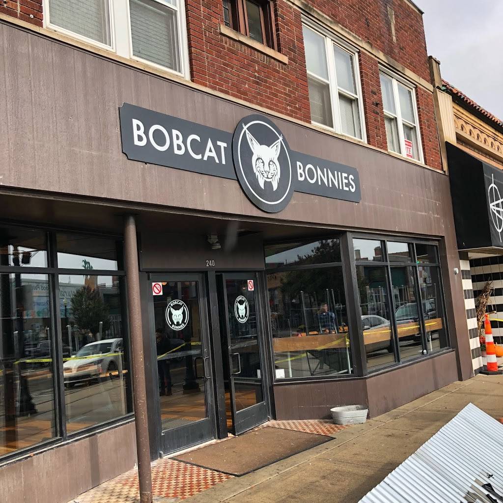 Bobcat Bonnie’s | restaurant | 240 W Nine Mile Rd, Ferndale, MI 48220, USA | 2486770158 OR +1 248-677-0158