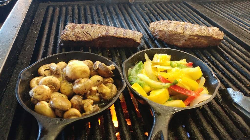 The Grill House | restaurant | 1071 32nd St, Allegan, MI 49010, USA | 2696869192 OR +1 269-686-9192