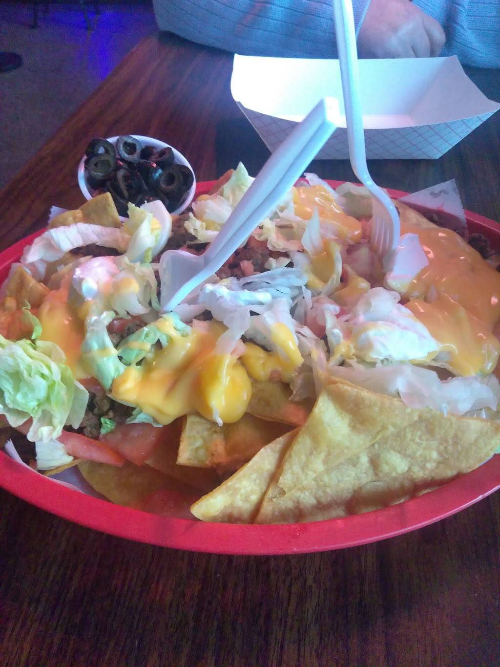 Tnt | restaurant | 2327 Kishwaukee St, Rockford, IL 61104, USA | 8159774844 OR +1 815-977-4844