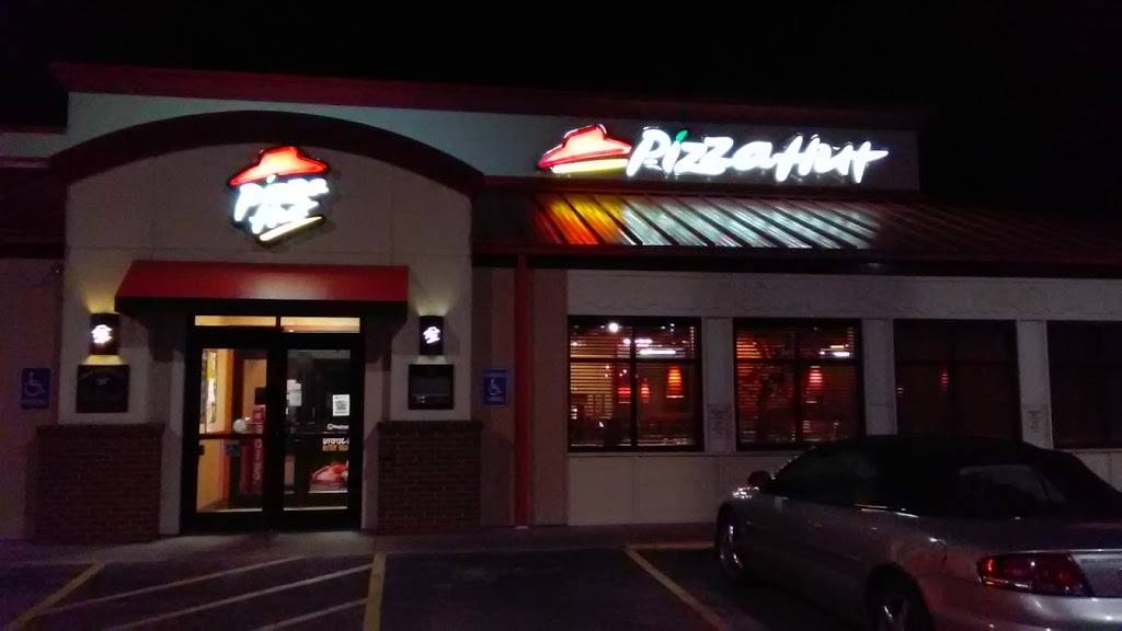 Pizza Hut | meal takeaway | 896 W Fremont St, Galesburg, IL 61401, USA | 3093422717 OR +1 309-342-2717