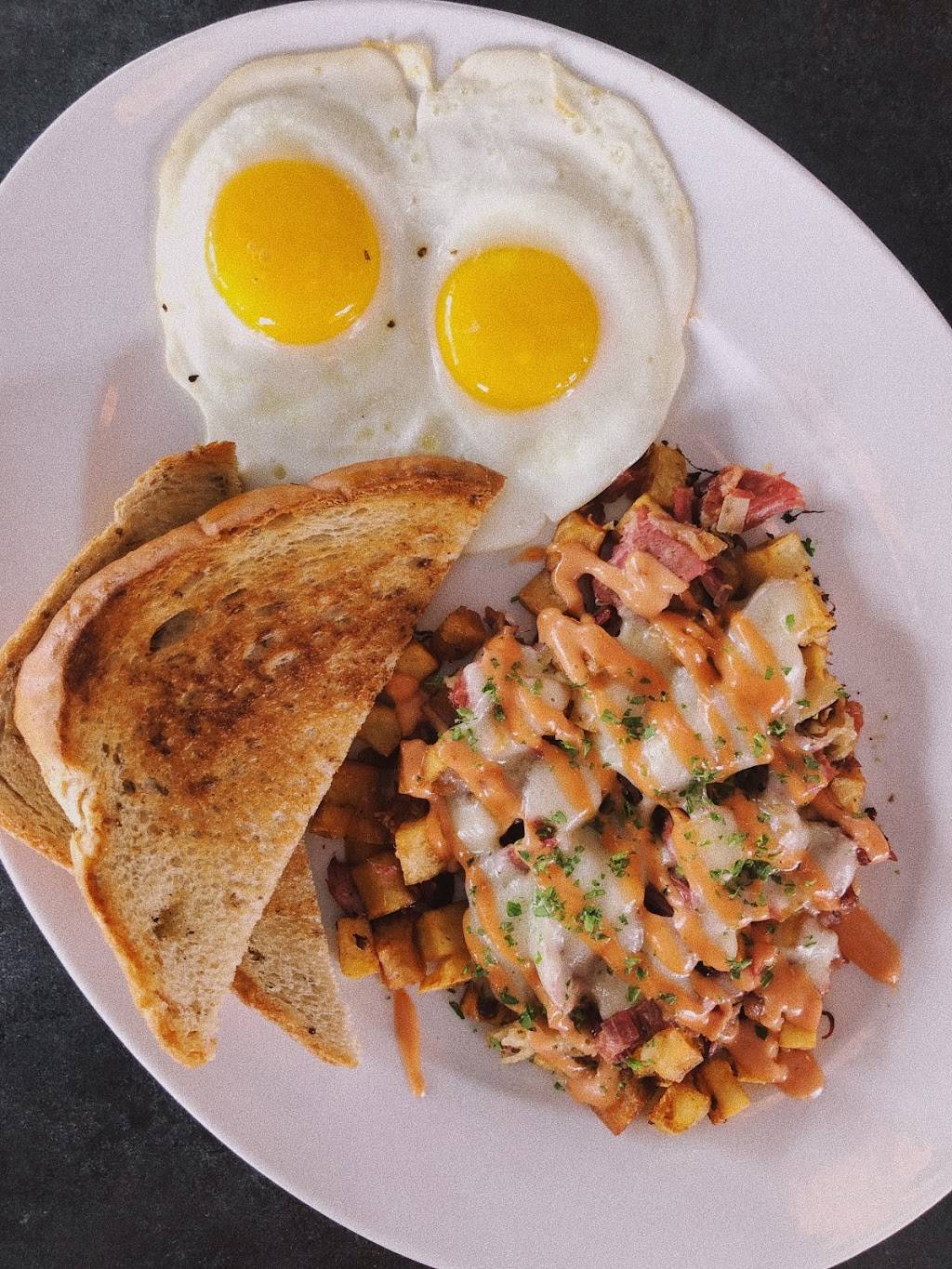 Goody Boy Diner and Dive | restaurant | 1144 N High St, Columbus, OH 43201, USA | 6144002317 OR +1 614-400-2317