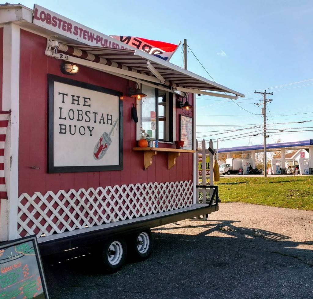 The Lobstah Buoy | restaurant | 268 Odlin Rd, Bangor, ME 04401, USA | 2072275833 OR +1 207-227-5833