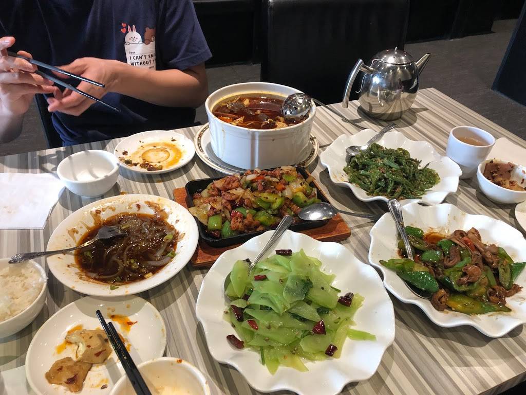 Dumplings & Szechuan Cuisine | restaurant | 2557 Warden Ave, Scarborough, ON M1W 2H7, Canada | 4164937375 OR +1 416-493-7375