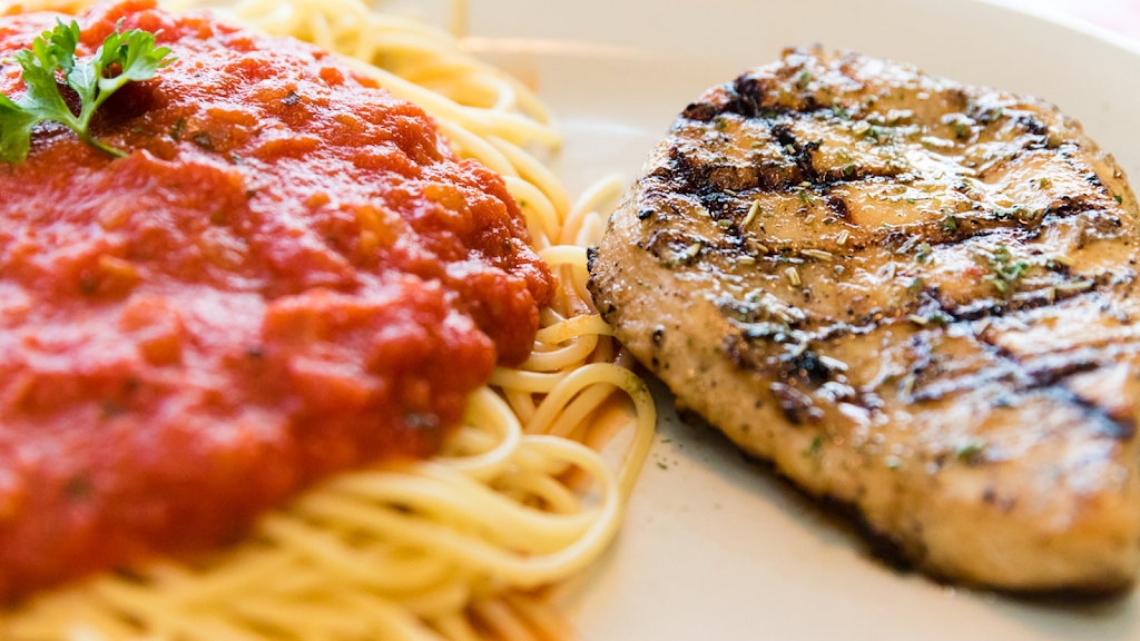 Spaghetti Works | restaurant | 8416 Park Dr, Ralston, NE 68127, USA | 4025921444 OR +1 402-592-1444