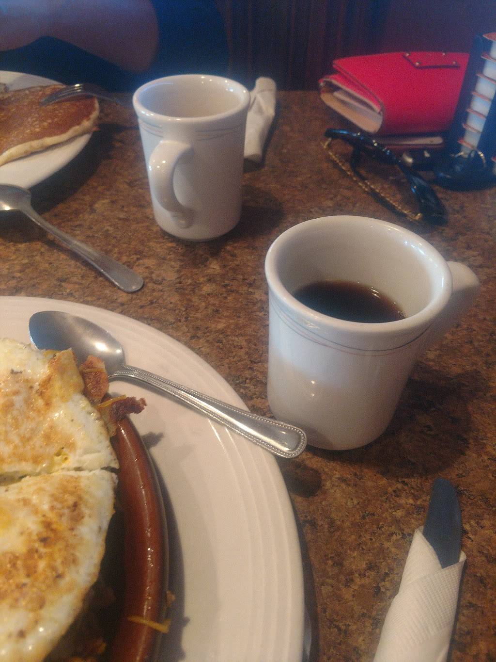 Lake Breeze Coney Grill | restaurant | 2898 N Meridian Rd, Sanford, MI 48657, USA | 9896875002 OR +1 989-687-5002