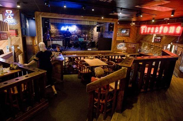 Lock Stock & Barrel | night club | 129 S Oakland Ave, Decatur, IL 62522, USA | 2174297411 OR +1 217-429-7411