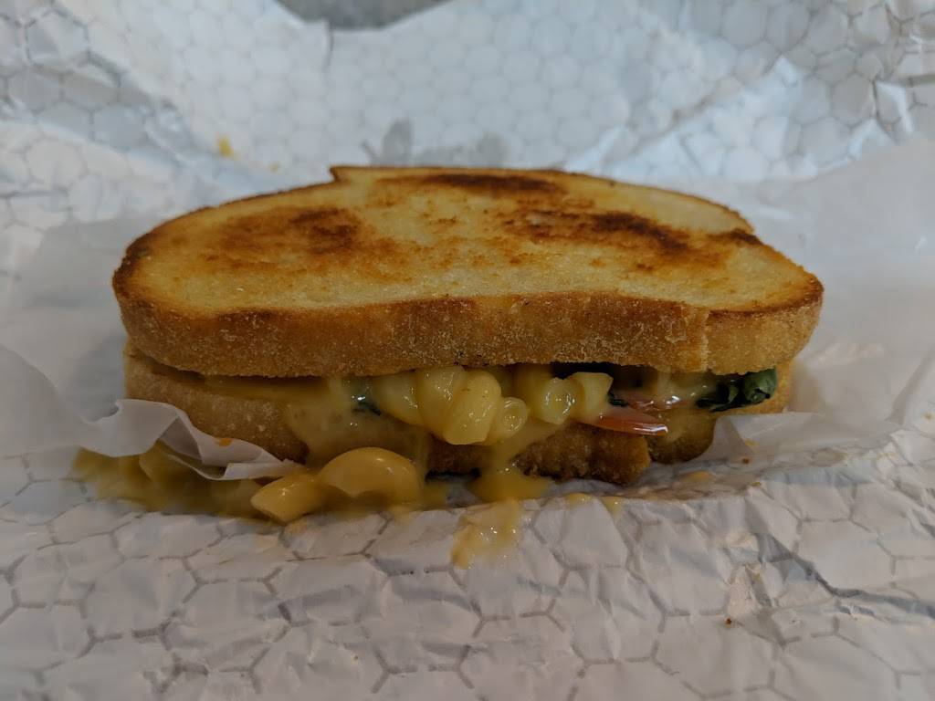 So Cheesy | restaurant | 100 22nd St ste 10, Lombard, IL 60148, USA | 6306138926 OR +1 630-613-8926