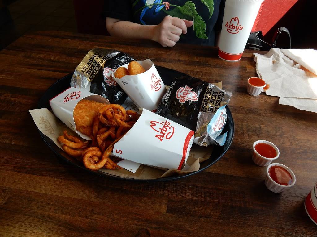 Arbys | restaurant | 1501 N S Central Ave, Marshfield, WI 54449, USA | 7153873004 OR +1 715-387-3004