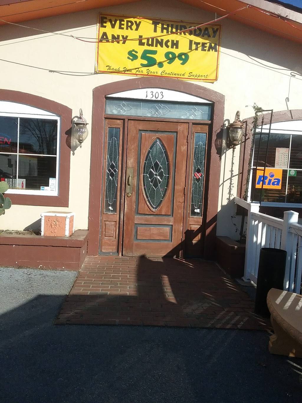 Jalisco Mexican Restaurant | restaurant | 1303 N Royal Ave, Front Royal, VA 22630, USA | 5406928125 OR +1 540-692-8125