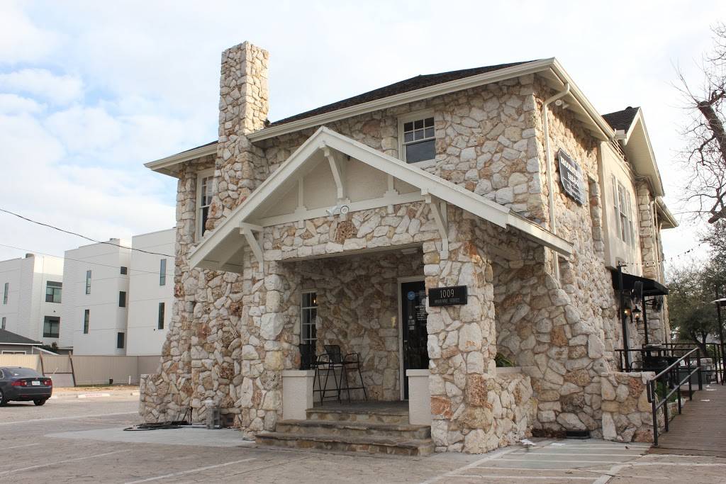 Brookstreet BBQ | restaurant | 1009 Missouri St, Houston, TX 77006, USA | 7132343165 OR +1 713-234-3165