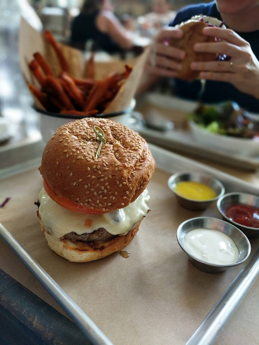 Concrete | restaurant | 906 Broadway, Brooklyn, NY 11206, USA | 9179668440 OR +1 917-966-8440