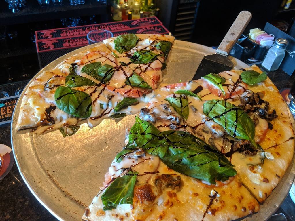 Cousin Pats Pub & Grill | restaurant | 451 S St Vrain Ave, Estes Park, CO 80517, USA | 9705867287 OR +1 970-586-7287