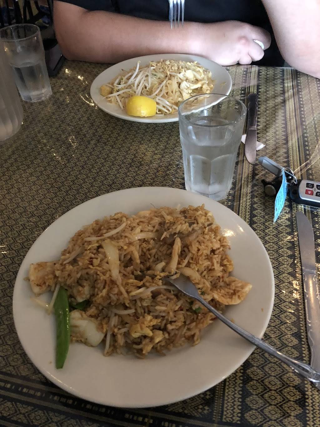 Sawasdee Thai Restaurant | restaurant | 6175 Haggerty Rd, West Bloomfield Township, MI 48322, USA | 2489261012 OR +1 248-926-1012