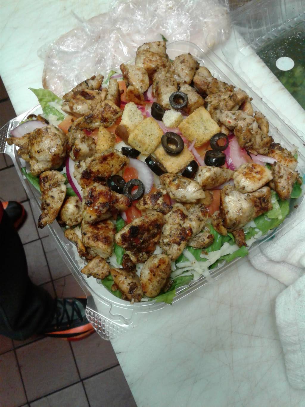 Sun Pizza | restaurant | 46 Washington St, Dorchester, MA 02121, USA | 6175411991 OR +1 617-541-1991