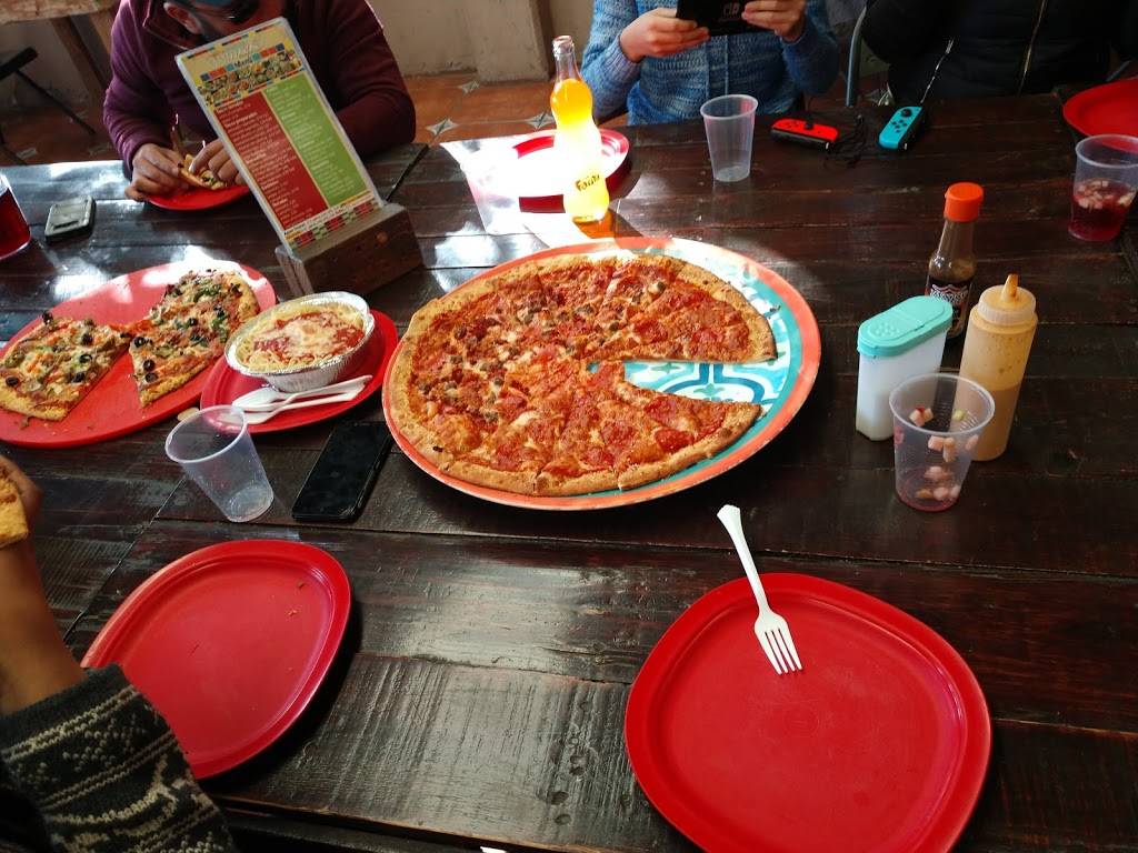 Vittorios Pizza | restaurant | Av Revolución, Romero, 21410 Tecate, B.C., Mexico | 016655213636 OR +52 665 521 3636