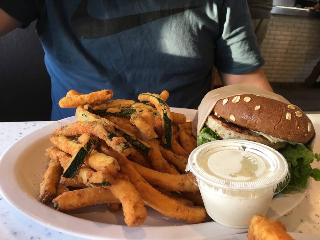 Tams Burgers | restaurant | 5639 Mission Boulevard, Riverside, CA 92509, USA | 9516824172 OR +1 951-682-4172