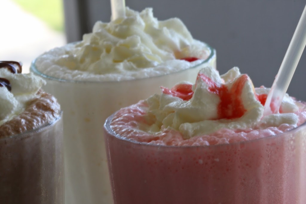 Ducks Diner | restaurant | 4560 Easy St, Orange Beach, AL 36561, USA | 2519489191 OR +1 251-948-9191