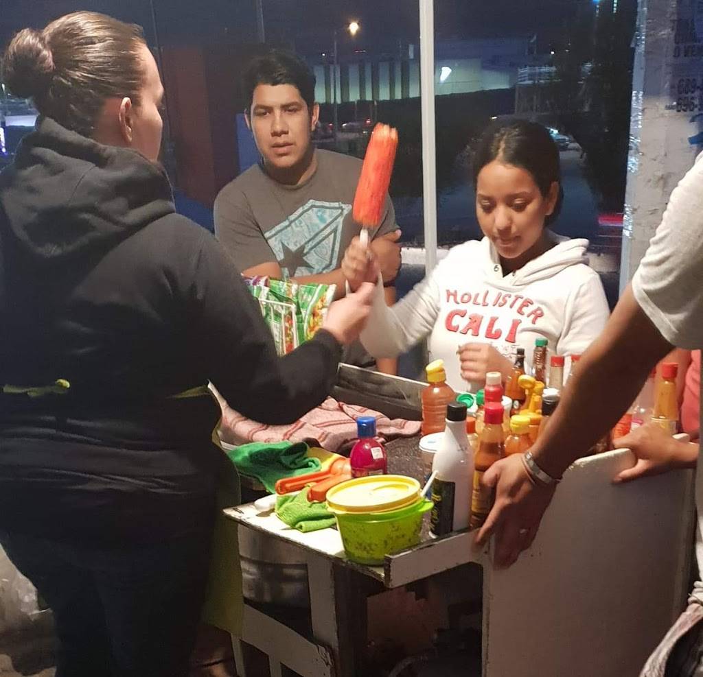 Elotes Preparados El Rorrini | restaurant | Circuito de los Carlos, privada Varadero s/n, El Laurel, El Refugio, 22253 Tijuana, B.C., Mexico | 016644471613 OR +52 664 447 1613