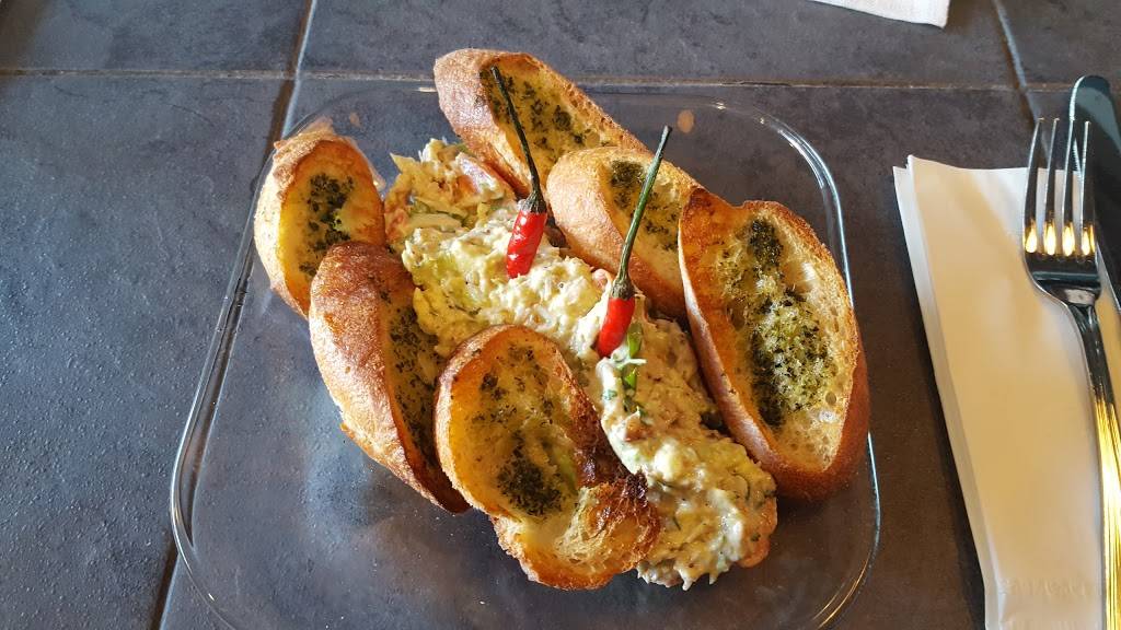 Keuka Kafe a Wine Bar | restaurant | 112-04 Queens Blvd, Forest Hills, NY 11375, USA | 7188801478 OR +1 718-880-1478