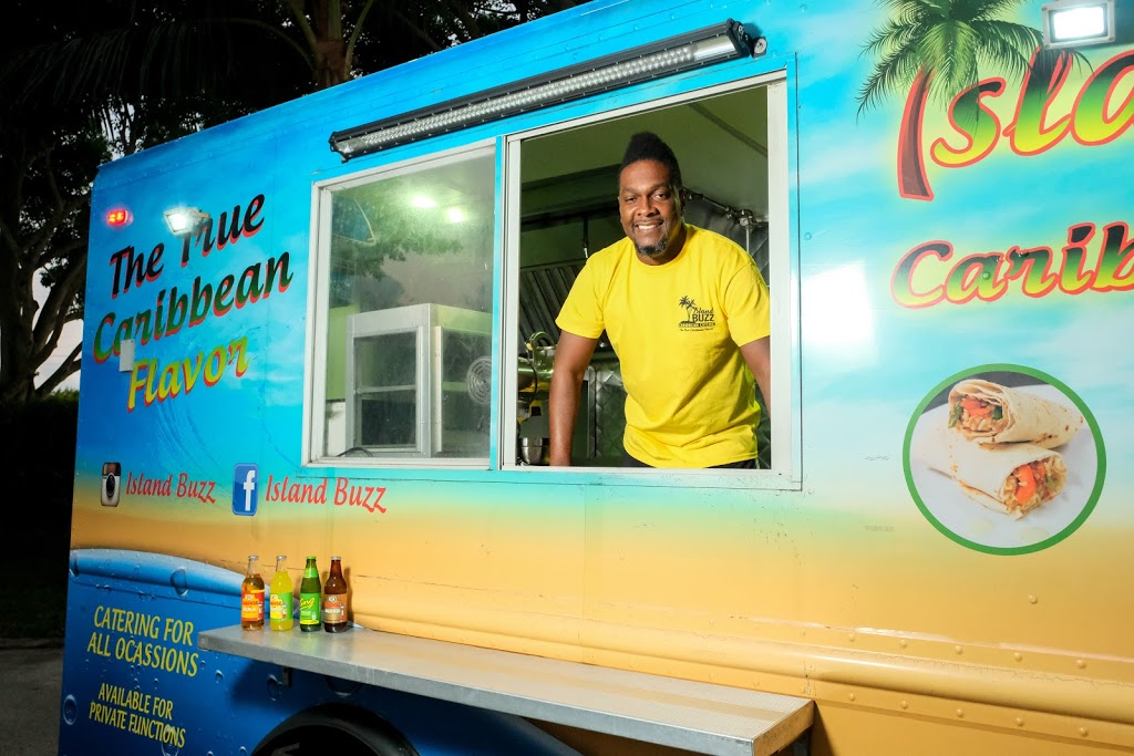 Island Buzz | restaurant | 1601 S Congress Ave, Delray Beach, FL 33445, USA | 5616345980 OR +1 561-634-5980