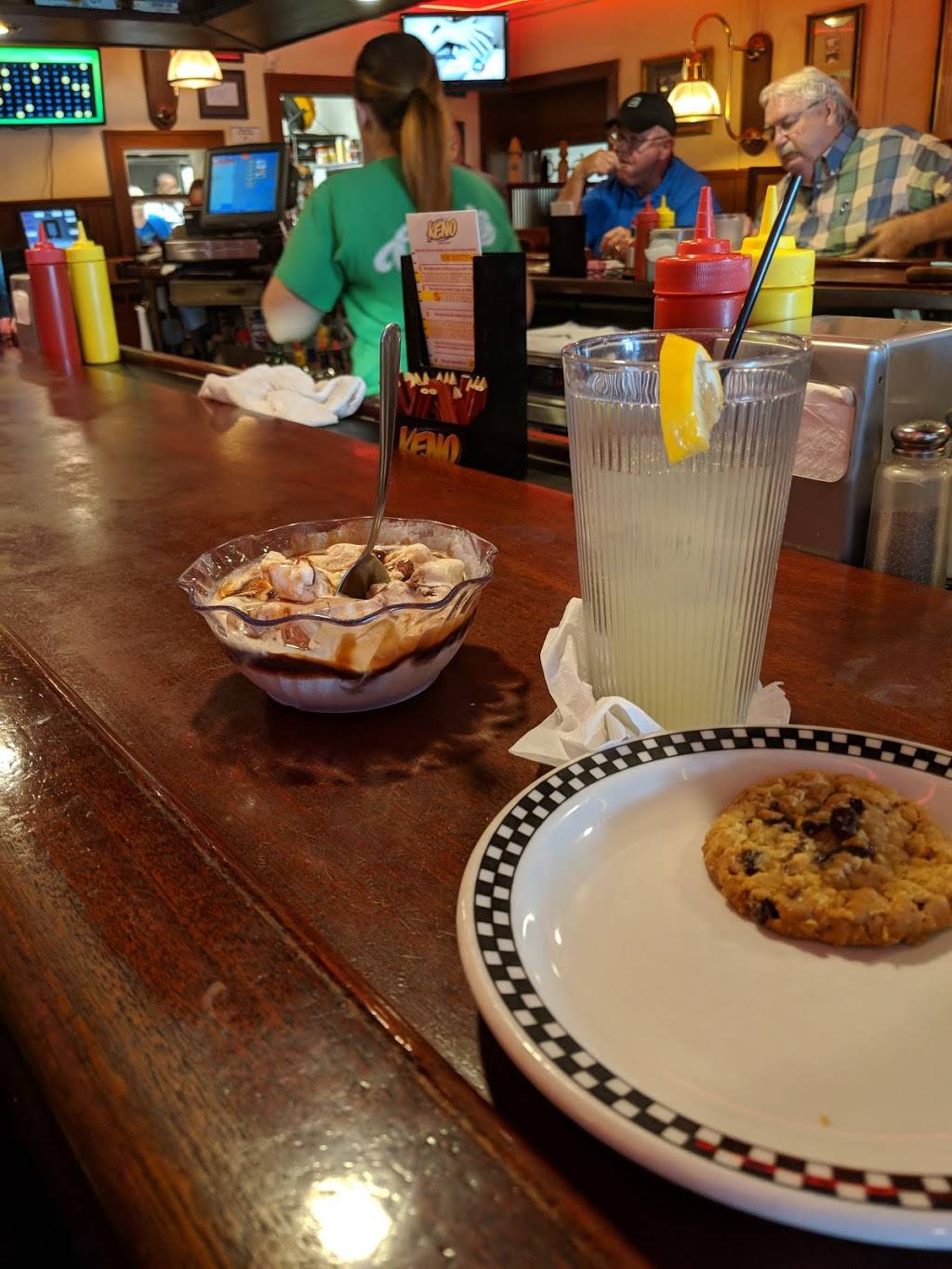 Chuds Grille | meal takeaway | 1103 Napoleon St, Fremont, OH 43420, USA | 4193329565 OR +1 419-332-9565