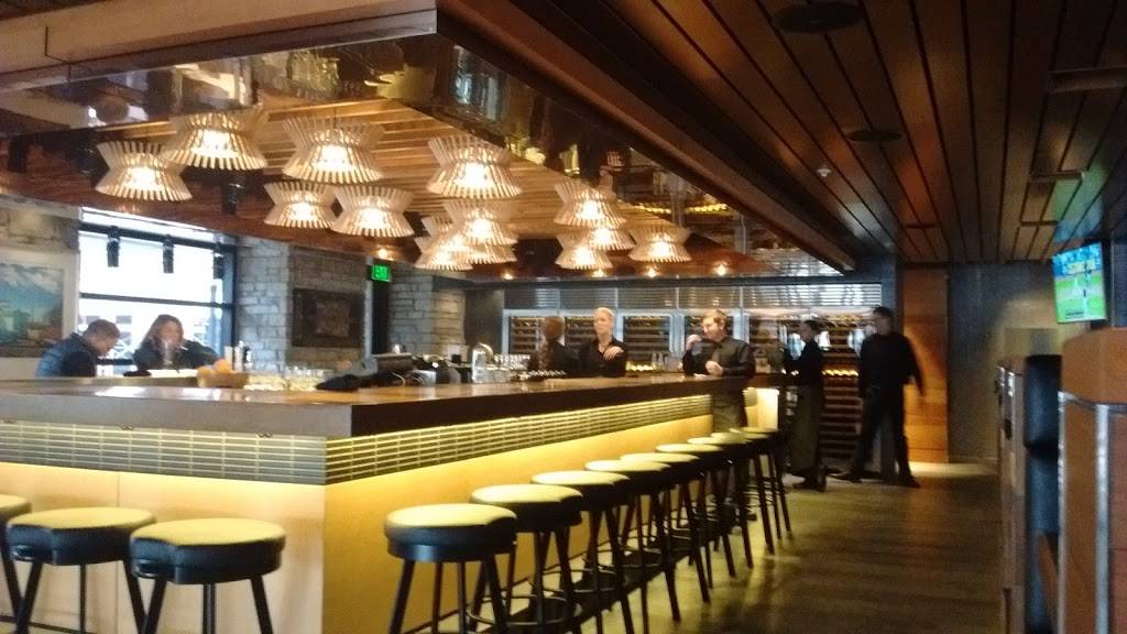 J. Alexanders Restaurant | restaurant | 4081 Finn Way, Lexington, KY 40503, USA | 8596870099 OR +1 859-687-0099