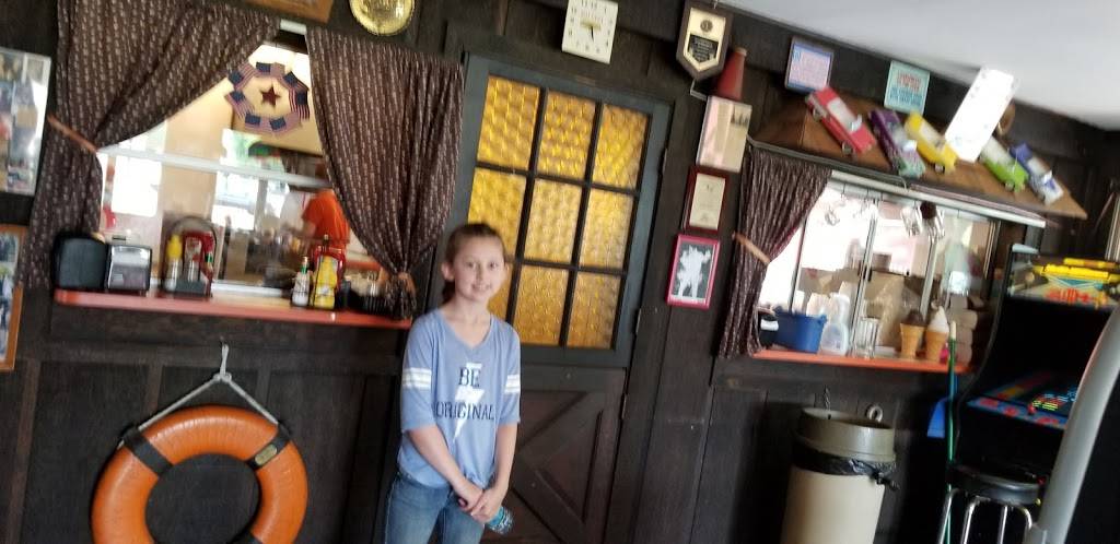 Port Drive In | meal takeaway | 419 N Calumet Rd, Chesterton, IN 46304, USA | 2199263500 OR +1 219-926-3500