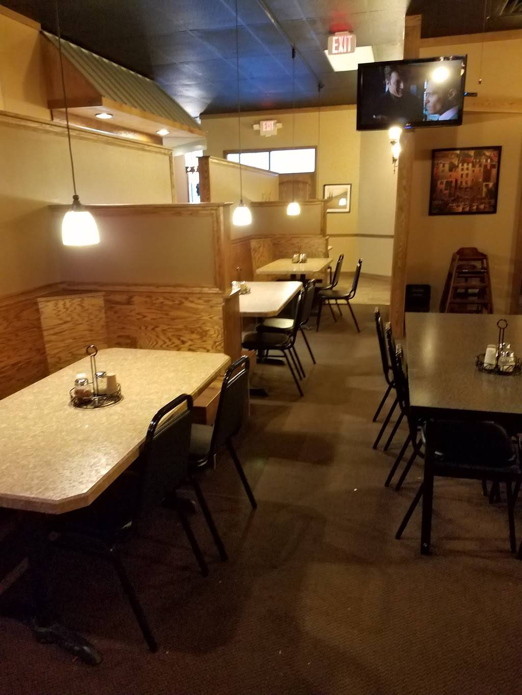 Pizza King | restaurant | 18 Saratoga Dr, Batesville, IN 47006, USA | 8129325464 OR +1 812-932-5464