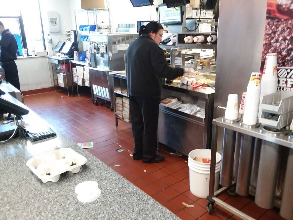 Burger King | restaurant | 3305 Clark Ave, Cleveland, OH 44109, USA | 2169617949 OR +1 216-961-7949