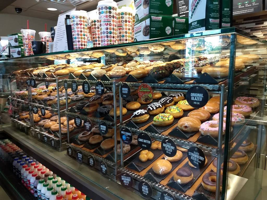Krispy Kreme | bakery | 520 Main St, Saco, ME 04072, USA | 2075368219 OR +1 207-536-8219