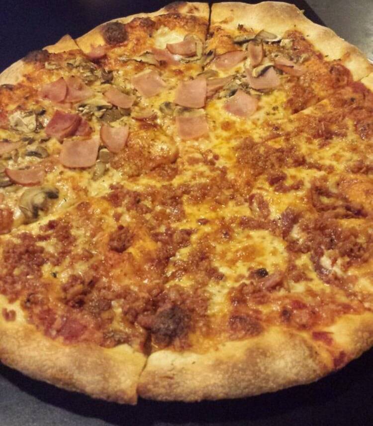 Bruccis Pizza | restaurant | 13500 Beach Blvd, Jacksonville, FL 32224, USA | 9042236913 OR +1 904-223-6913