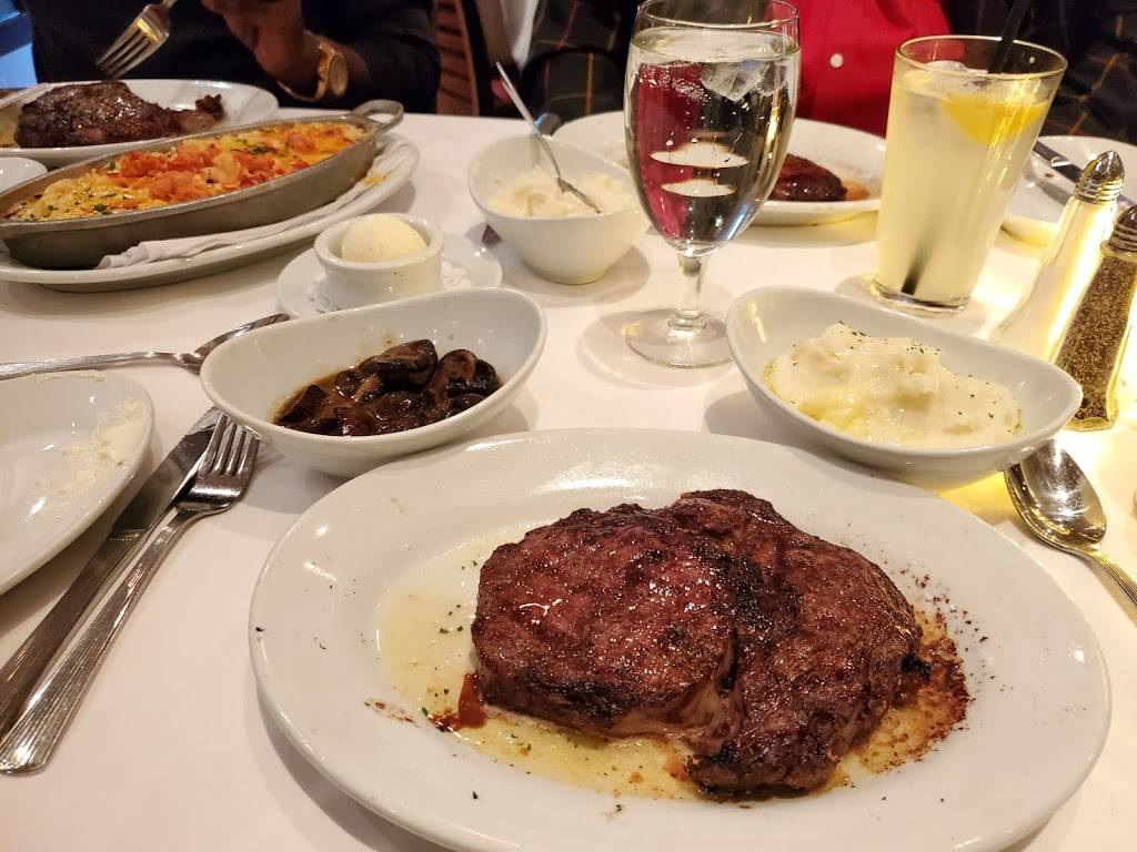 Ruths Chris Steak House | restaurant | 1 N Brentwood Blvd #150, Clayton, MO 63105, USA | 3147839900 OR +1 314-783-9900
