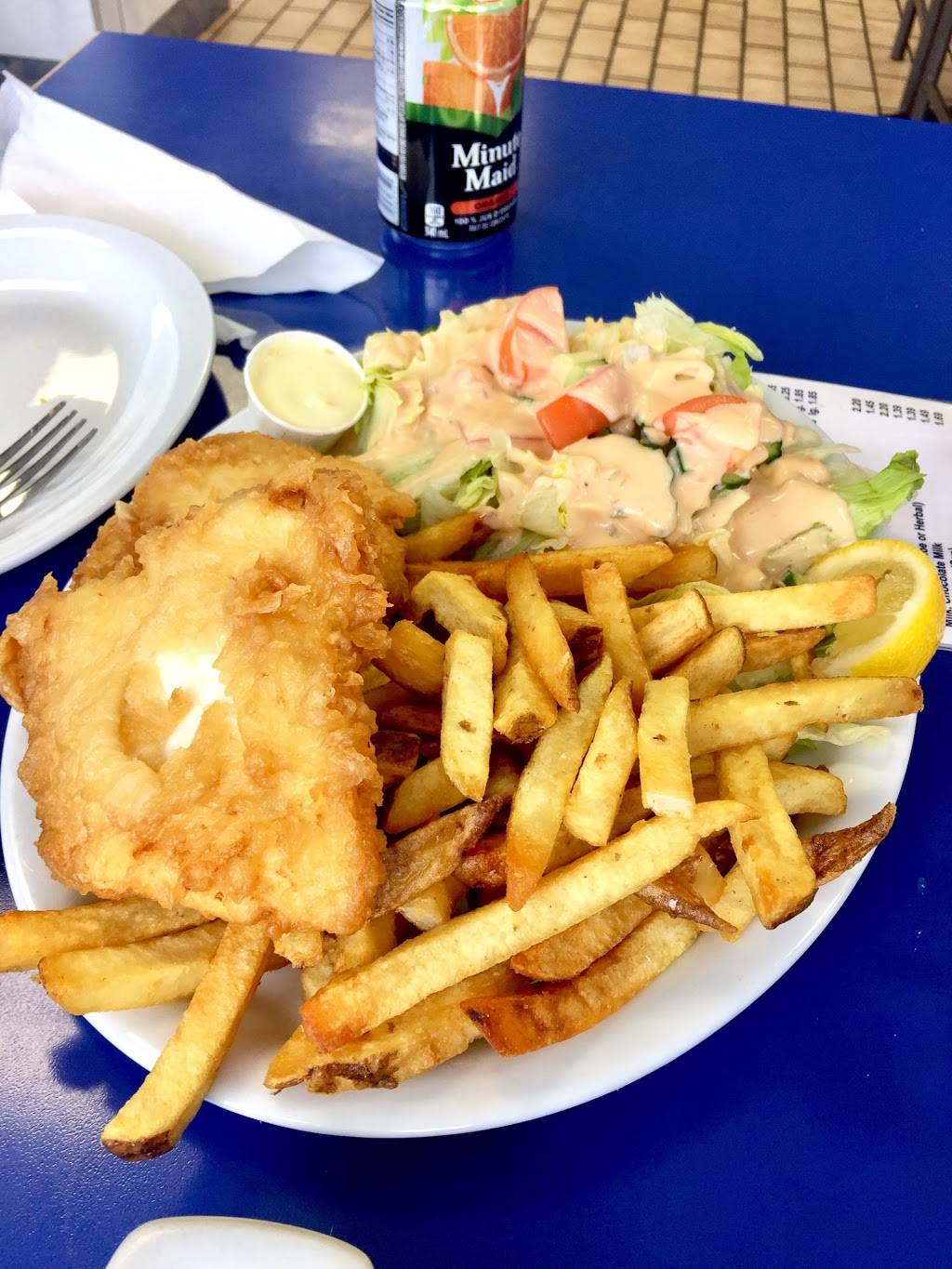 Captain Georges Fish and Chips | restaurant | 150 Sidney St, Belleville, ON K8P 5L6, Canada | 6139678088 OR +1 613-967-8088