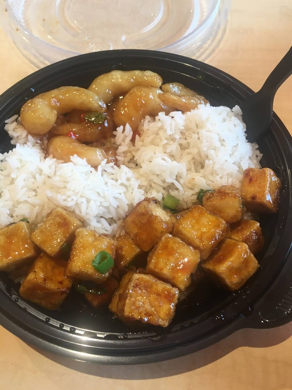 Leeann Chin | meal delivery | 5711 Xerxes Ave N, Brooklyn Center, MN 55430, USA | 7635619020 OR +1 763-561-9020