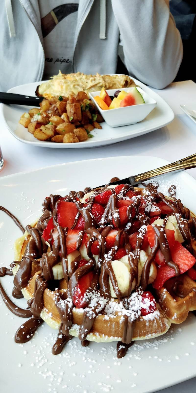 Kitchen 73 Mirabel | restaurant | 12300 Rue de Chaumont, Mirabel, QC J7J 0T8, Canada | 5796307373 OR +1 579-630-7373