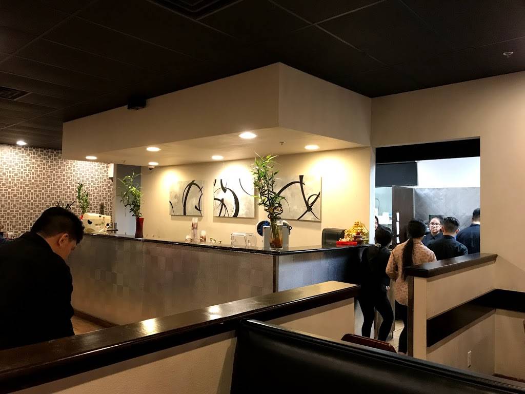 Pho Lan Asian Bistro | restaurant | 711 SW 19th St, Moore, OK 73160, USA | 4057597774 OR +1 405-759-7774