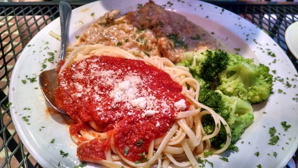 Dalesios Of Little Italy | restaurant | 829 Eastern Ave, Baltimore, MD 21202, USA | 4105391965 OR +1 410-539-1965