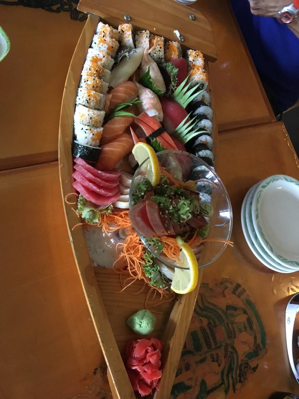 Num Thai Restaurant And Sushi Bar | restaurant | 103200 Overseas Hwy, Key Largo, FL 33037, USA | 3054515955 OR +1 305-451-5955