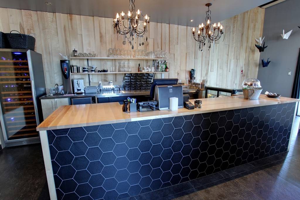 Sushi Taxi | restaurant | 200 Boulevard Saint-Joseph B, Drummondville, QC J2C 2A8, Canada | 8198503335 OR +1 819-850-3335