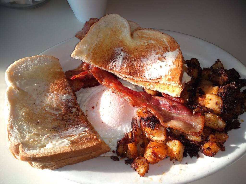 Daves Restaurant | restaurant | 569 Salmon Brook St, Granby, CT 06035, USA | 8606533323 OR +1 860-653-3323