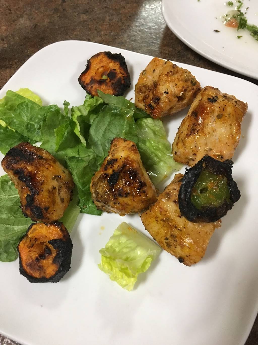 Grape Leaves | restaurant | 24700 Greenfield Rd, Oak Park, MI 48237, USA | 2489680008 OR +1 248-968-0008