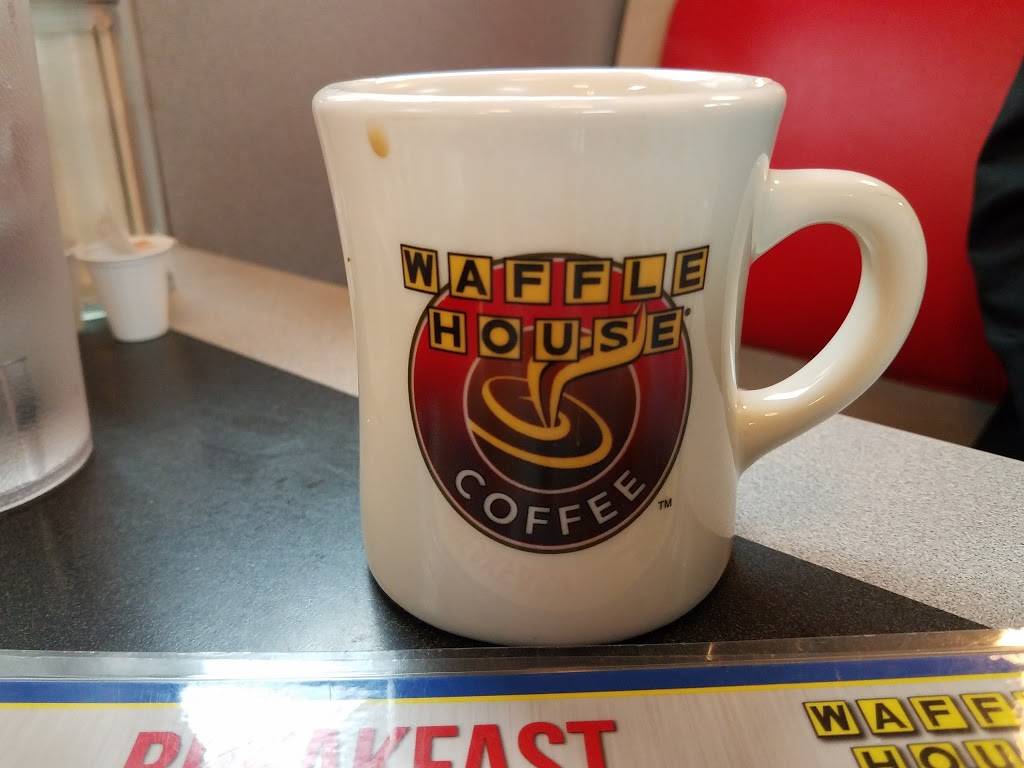 Waffle House | meal takeaway | 9750 NW Prairie View Rd, Kansas City, MO 64153, USA | 8168916545 OR +1 816-891-6545